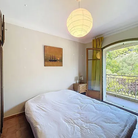 Appartement Familial Près De La Avec Parking - Fr-1-770-54