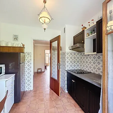 Appartement Familial Près De La Avec Parking - Fr-1-770-54 Saint-Cyr-sur-Mer