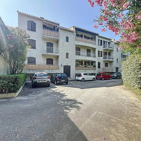 Appartement Familial Près De La Avec Parking - Fr-1-770-54